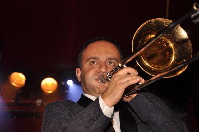 min 2011 12 10 cabaret sauvage 459